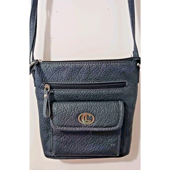 Aurielle Carryland Black Faux Leather 4 Pocket Crossbody Purse - Picture 4 of 9